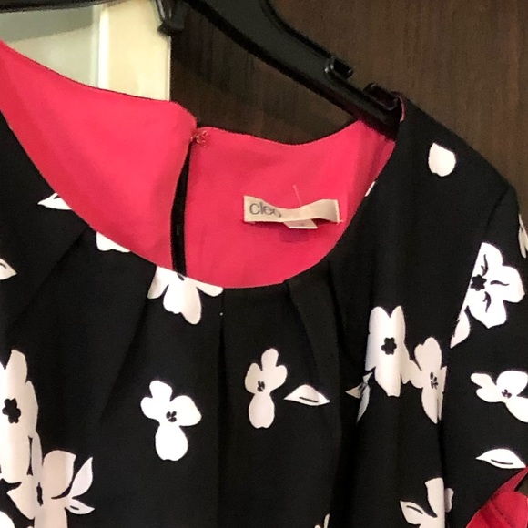 Women’s Plus size Dress - Picture 2 of 3